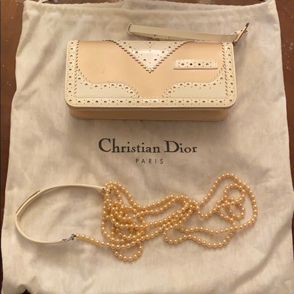 Christian Dior vintage peach & off white wristlet - Picture 1 of 13